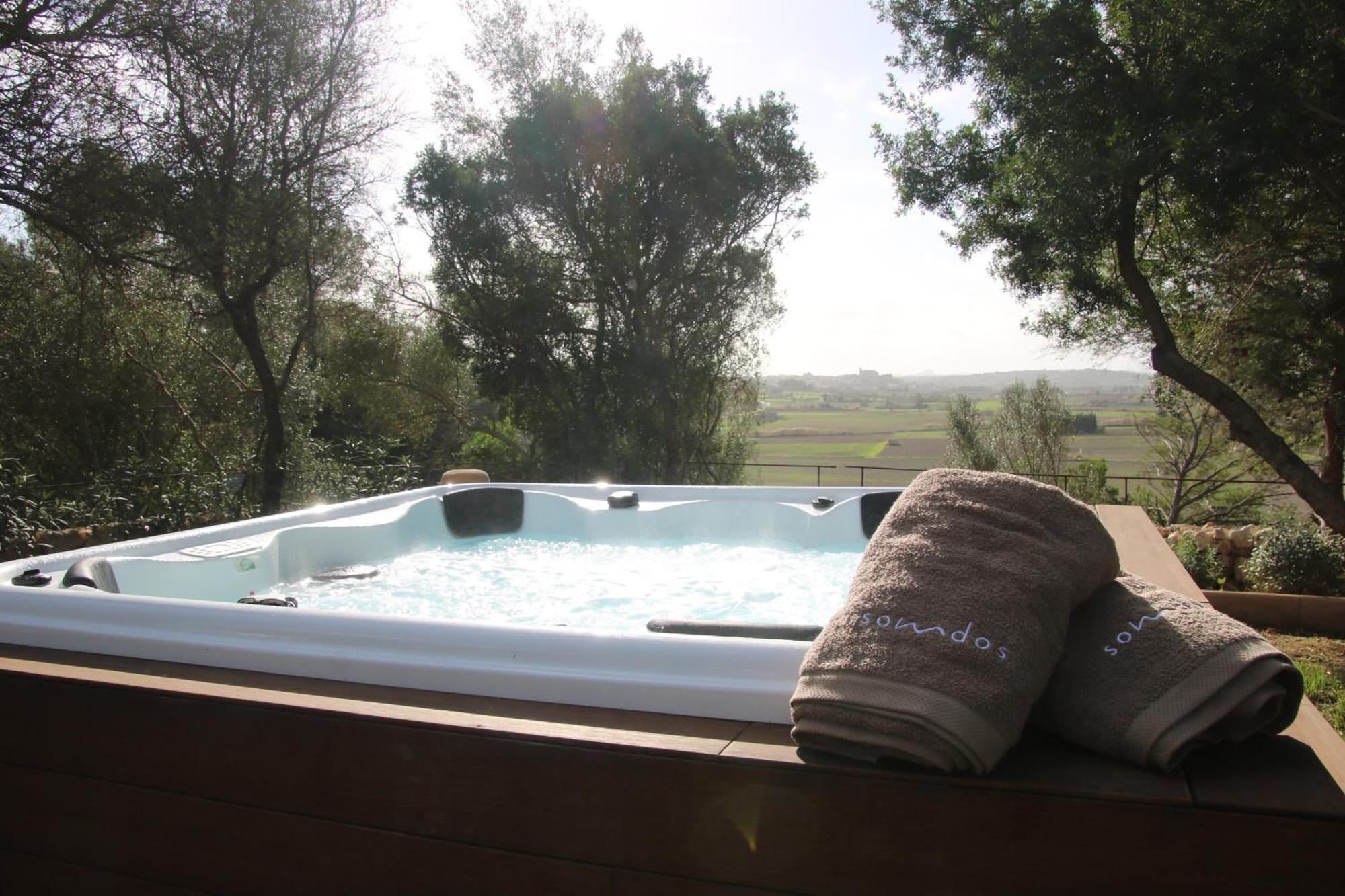 Es Mirador De Vernissa Jacuzzi Sauna Y Piscina Santa Margalida Kültér fotó